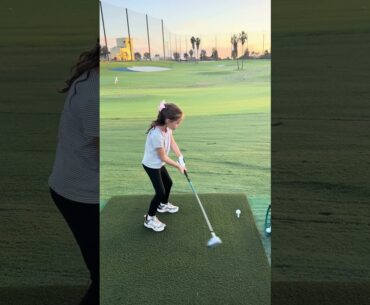 Golf Girl’s Smoothest Swing Ever #golfshorts #golfgirl #golf #golfswing #girlgolfers #ladygolfer