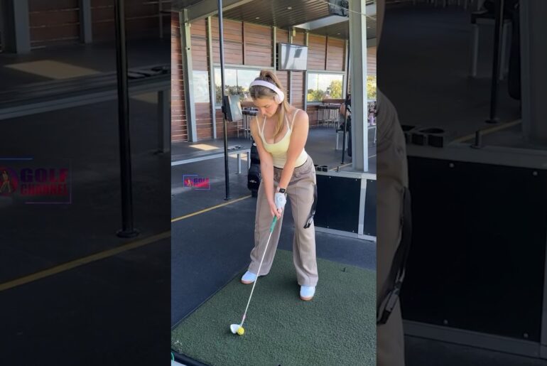 Amazing Golf Swing you need to see | Golf Girl awesome swing | Golf shorts | Shell Cuddihy