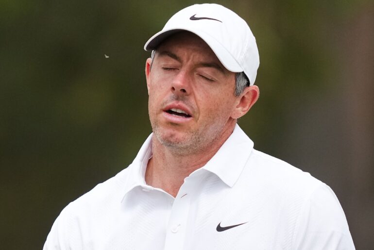 Rory McIlroy struggles; Elvis Smylie stars; Adam Scott, Min Woo Lee card 2-under