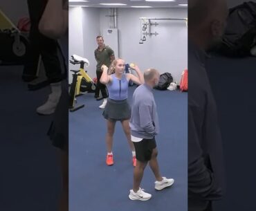 CHEEKY Mirra Andreeva! 😄