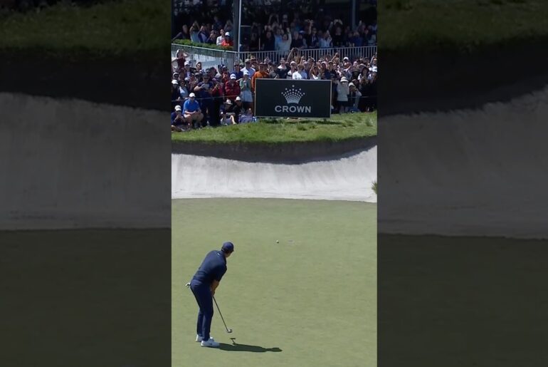 Rory McIlroy’s final hole of 2025 💪