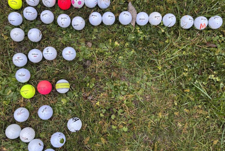 Par5, right rough, 20 minutes searching