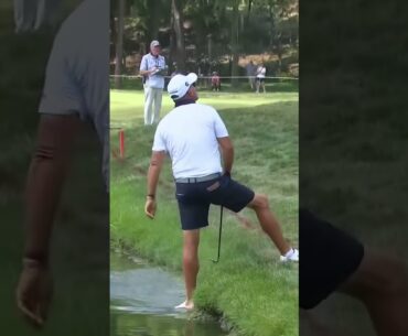 Phil Mickelson Hits From Water 💦