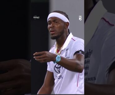 "Bowl fast when there's nothing going on champion" | Steve Smith v Jofra Archer 🔥 #Ashes