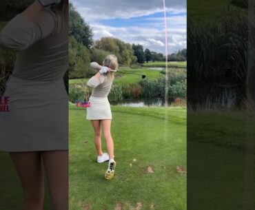 Amazing Golf Swing you need to see | Golf Girl awesome swing | Golf shorts | Lucy Robson