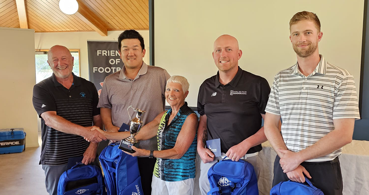 Supporters enjoy day of banter and friendship at our 10th annual charity golf day Supporters enjoy day of banter and friendship at our 10th annual charity golf day