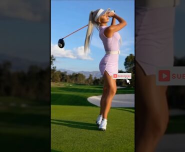 Beautiful golfer😍