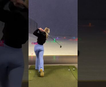 Amazing Golf Swing you need to see | Golf Girl awesome swing | Golf shorts | Lesley Atkins