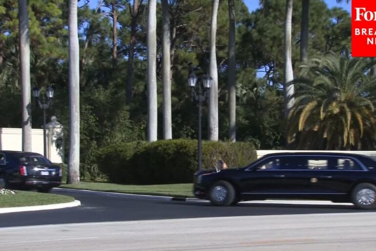 BREAKING NEWS: President Trump Seen Arriving At Trump International Golf Club In Florida