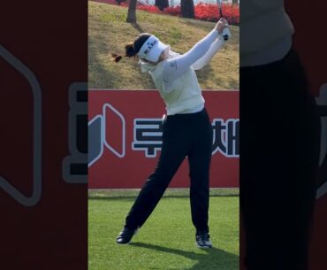 KLPGA 윤수아프로 드라이브티샷 루틴 풀영상 #KOREA#GOLF#KLPGA#미녀#Beauty#골퍼#golfshorts#골프쇼츠#골프#swing#스윙_여행사랑TV