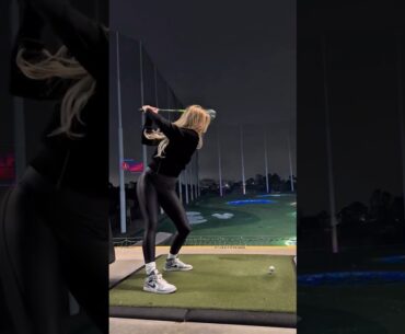 Amazing Golf Swing you need to see | Golf Girl awesome swing | Golf shorts | Karin Hart
