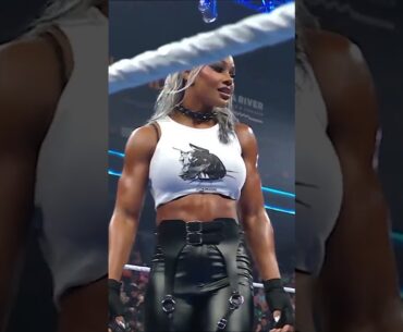 WHAT ARE YOU DOING JADE!?!?!?