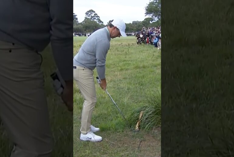 Rory hits a banana 🍌