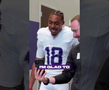 The moment Justin Jefferson found out Adam Thielen was coming back 🥹