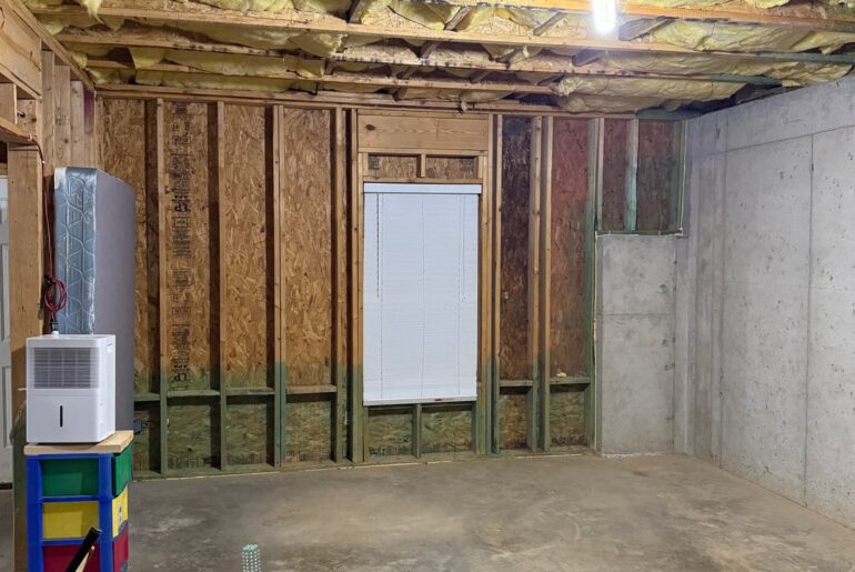 Where would I place the projector? Which projector would work best?