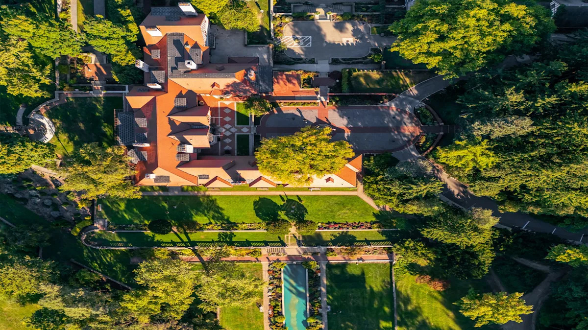 Detroit’s Wealthiest Suburb Has An Artsy Vibe Amidst Golf Courses, Museums, And Local Theaters Yahoo lifestyle home