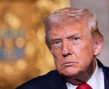 The National Desk dark theme brand icon