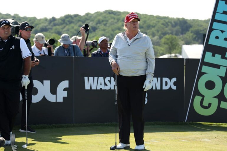 Donald Trump chips in during golf with Wayne Gretzky, Brooks Koepka