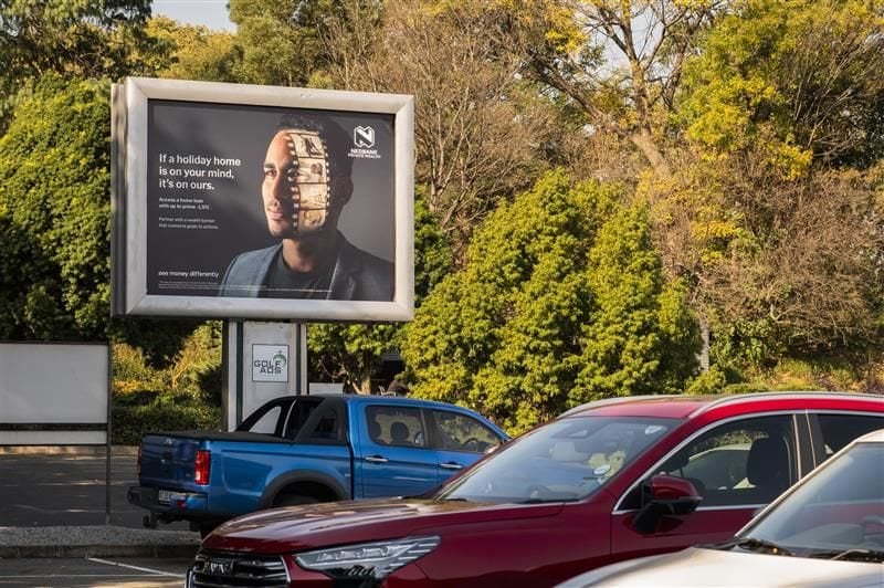 Redefining lifestyle advertising - Turning premium golf environments into powerful brand arenas