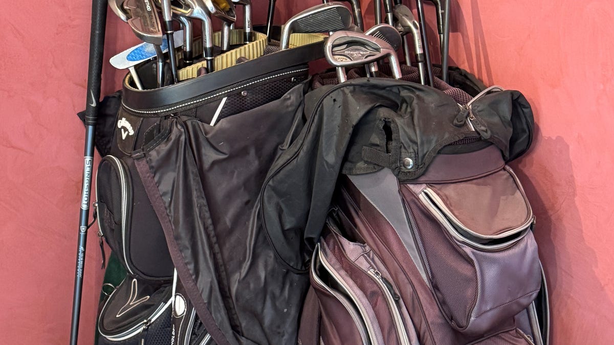 Bobby Bowden’s golf course home up for auction Bobby Bowden's golf course home up for auction