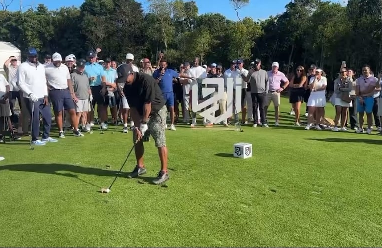 Now on the tee, Ja Rule!