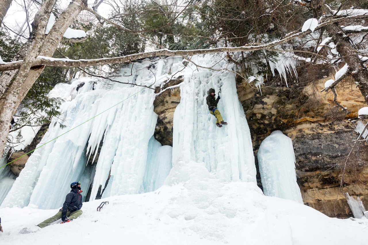 Pictured Rocks National Lakeshore ice trail