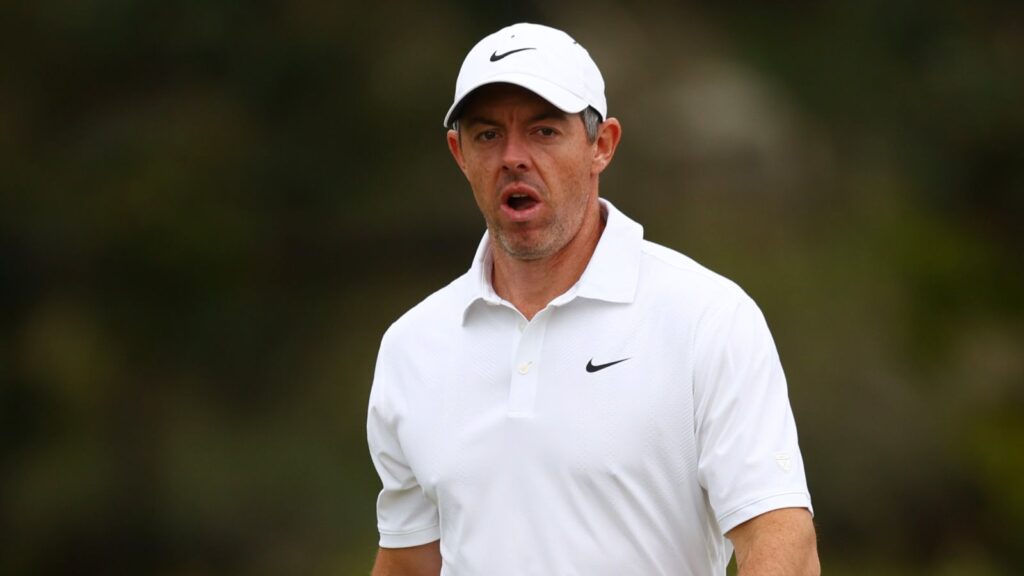 Elvis smiling as McIlroy-mania takes over at Open – News