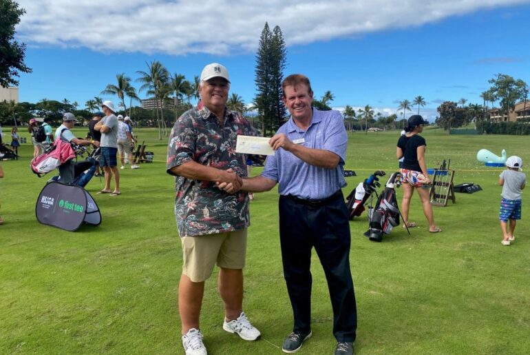 Kā‘anapali donates $10,000 to support UH men’s and women’s golf : Maui Now