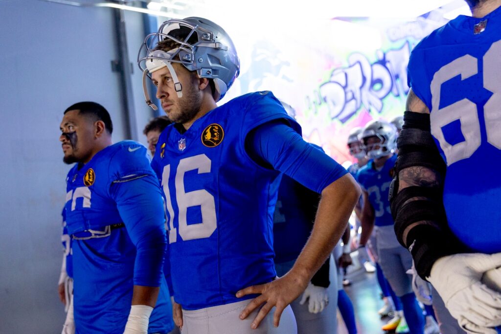 Jared Goff surprises Lions linemen with luxury golf carts at practice facility