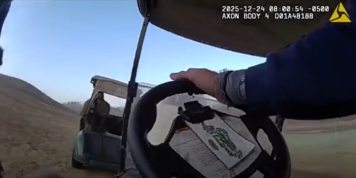 Police chase suspect on golf cart in Sandy Springs on Christmas Eve Police chase suspect on golf cart in Sandy Springs on Christmas Eve