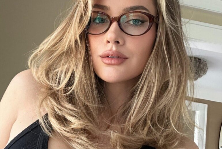 Selfie in black top - X December 2025