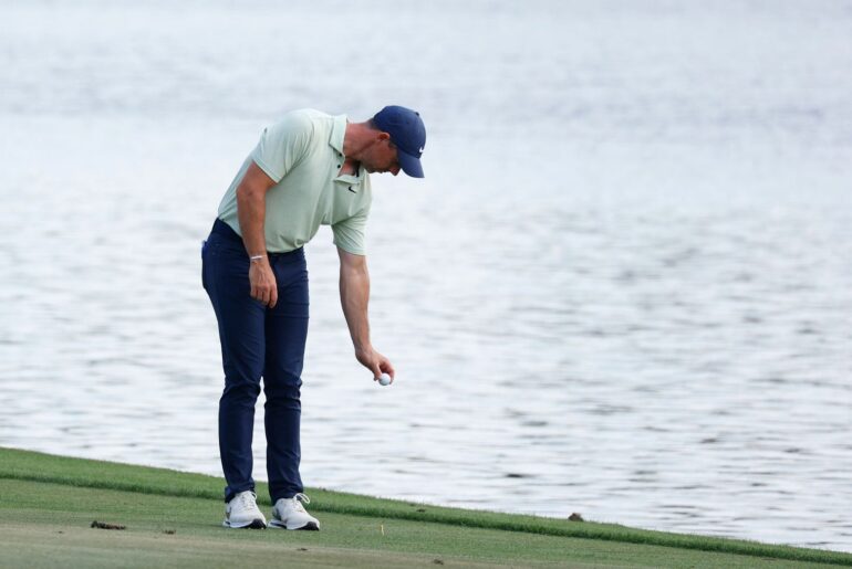 The simple ball-drop rule not every golfer knows: Watch