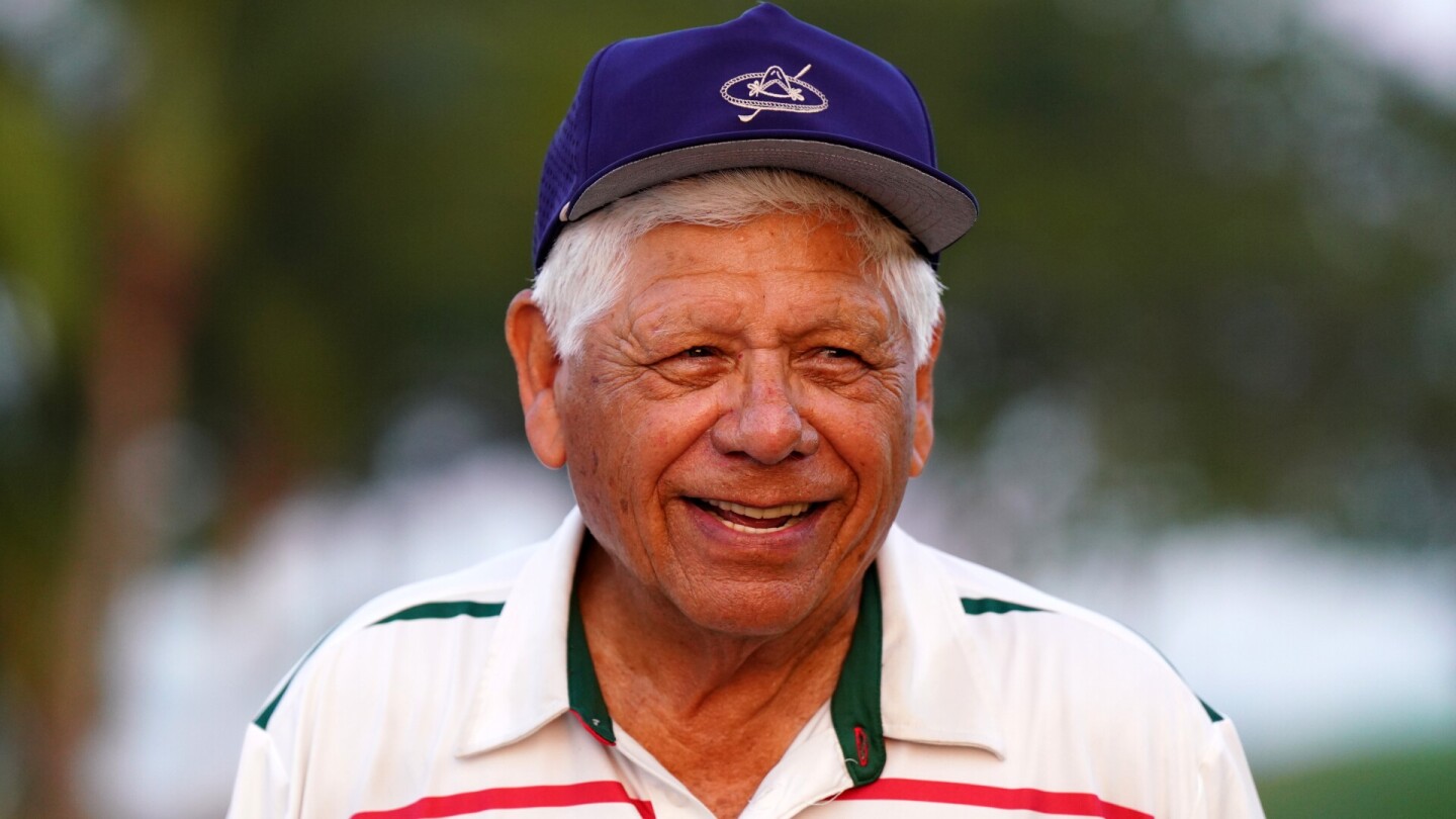 With eagle hole-out and legendary take, Lee Trevino displays love of golf at PNC With eagle hole-out and legendary take, Lee Trevino displays love of golf at PNC