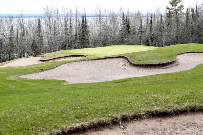Duluth proceeds with plan to redevelop idled municipal golf course - Duluth News Tribune