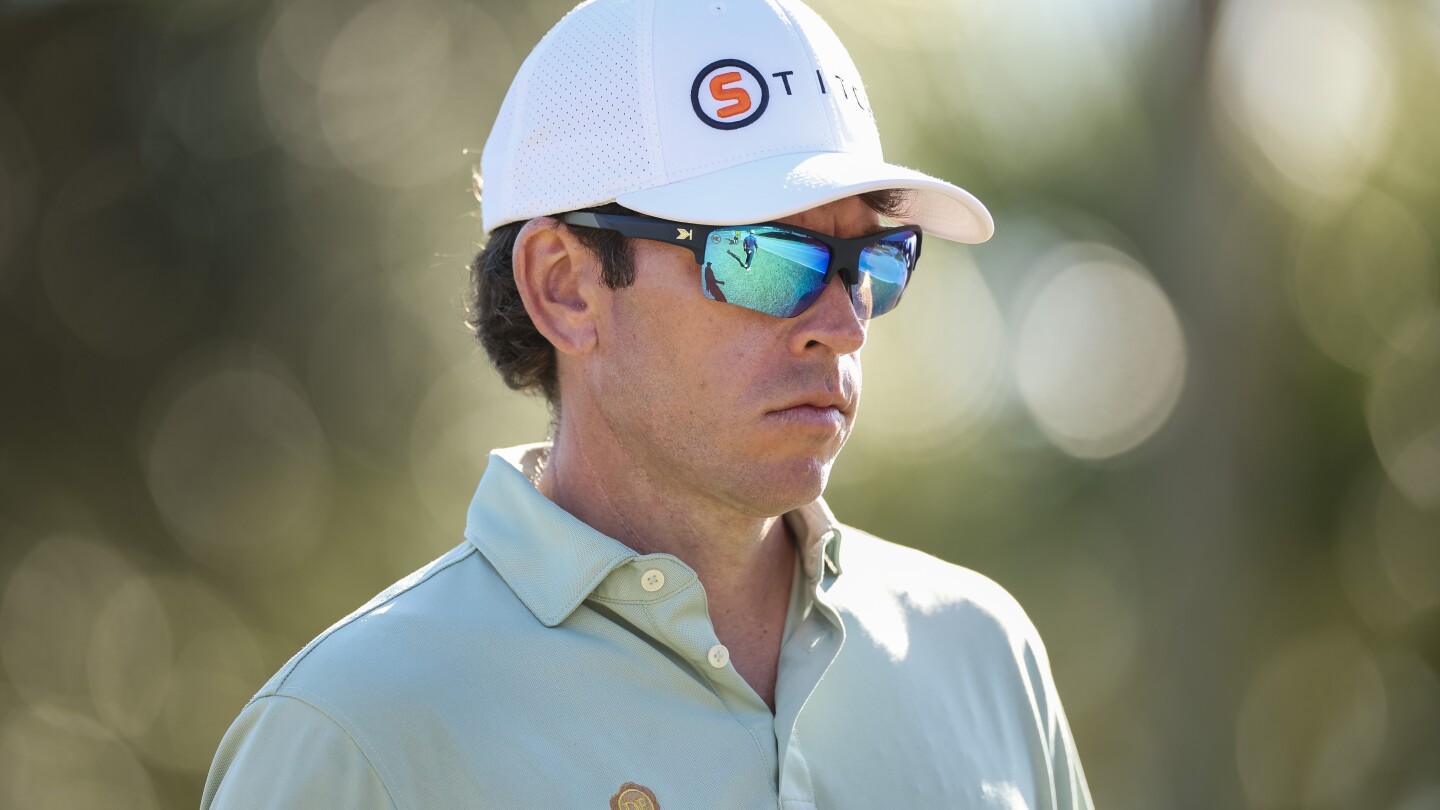 Q-School co-leader Ben Kohles gets penalty stroke, makes back-to-back double bogeys Q-School co-leader Ben Kohles gets penalty stroke, makes back-to-back double bogeys