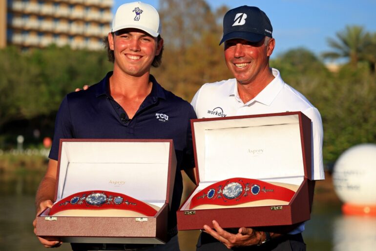 With dad in his heart and son by his side, Matt Kuchar earns emotional victory
