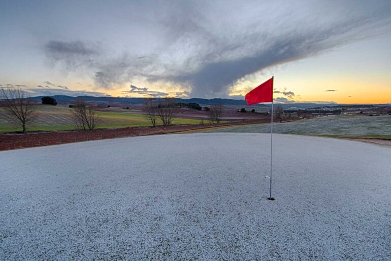 5 crucial keys for keeping your golf game sharp in the winter