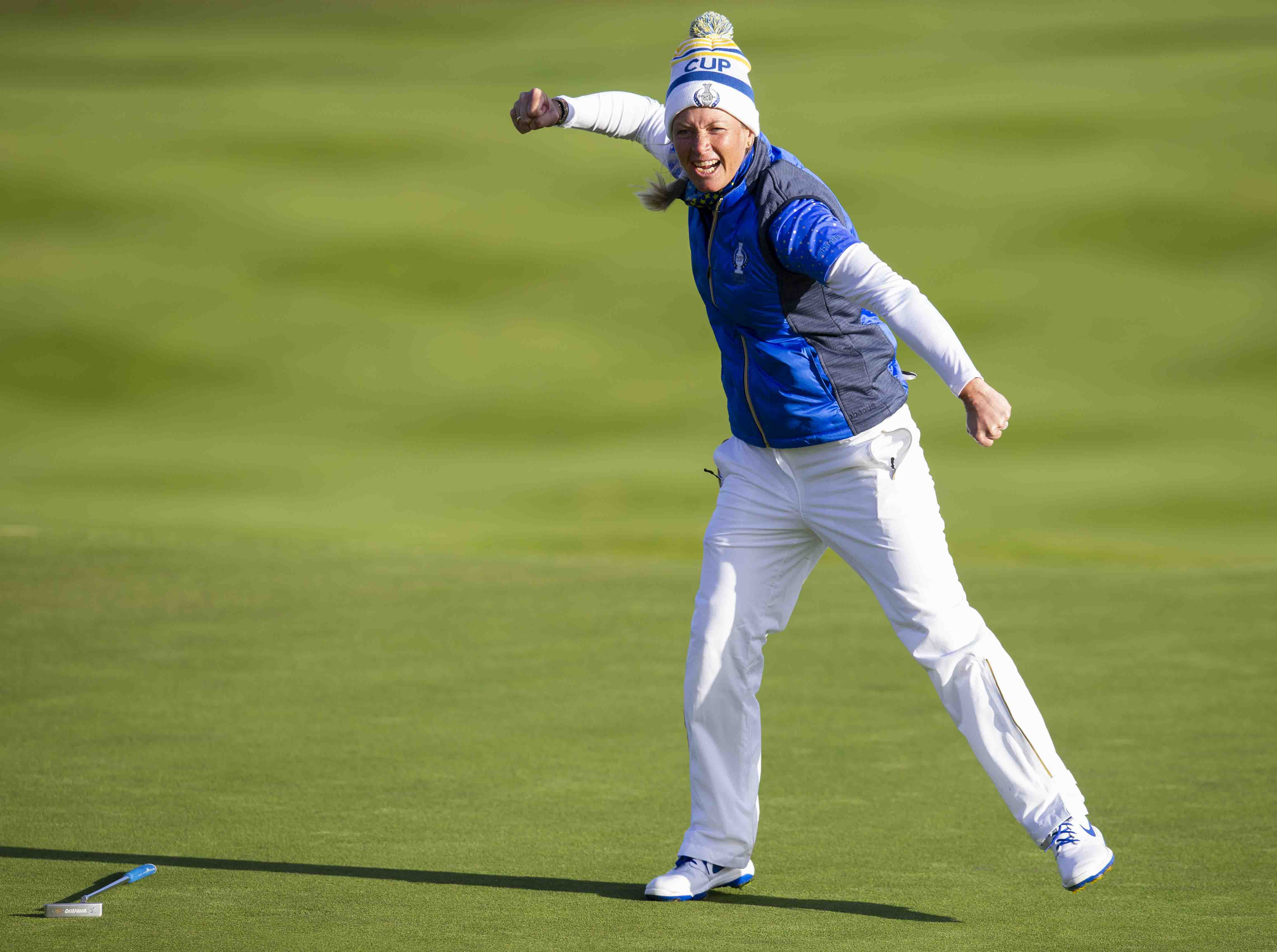Team Europe's Suzann Petersen sinks the putt to win the 2019 Solheim Cup