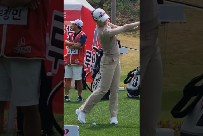 문정민프로.몸과 클럽의 움직임을 일치시키려면 웨글 과 빈스윙은 꼭 하세요.연습스윙 #KOREA#GOLF#KLPGA#미녀#Beauty#골퍼#golfshorts#골프쇼츠#골프