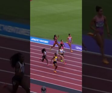 TEARING up the track 💨 Julien Alfred’s season just gets better and better 💯 #DiamondLeague 💎