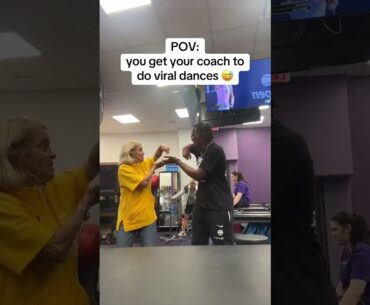 Kim Mulkey ATE 💃 (via @miya2tall/TT)