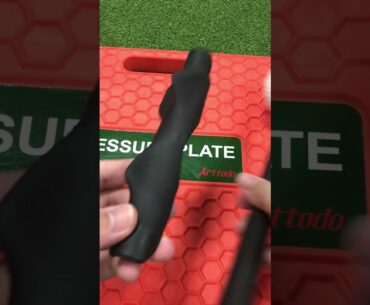 A golf grip correction accessory that is very convenient to carry and use. #golfer #arttodogolf