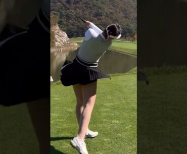 스윙이 이렇게 멋있어도 되나요~미녀골퍼 정수정프로_KLeportsTV #코리아 #레포츠 #Korea #Leports #TV #한국 #KLEPORTSTV #한국레포츠TV