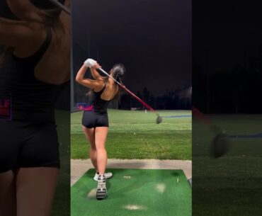 Amazing Golf Swing you need to see | Golf Girl awesome swing | Golf shorts | Kat Shee