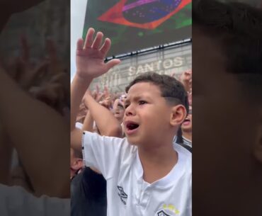 A emoção que toma conta do torcedor santista. Nós te amamos, Santos Futebol Clube! 🤍🖤