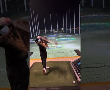 She Doesn’t Rush Her Swing #golfgirl #golfswing #golf #golftechnique #golfer #girlgolfers #girl