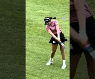 공이 발보다 높은 내리막 판타스틱 우드샷 💜 | KLPGA 박현경(Hyunkyung Park) #응원릴레이 #박현경2026