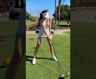 Amazing Golf Swing you need to see | Golf Girl awesome swing | Golf shorts | Jazz