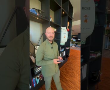 💬 Hur funkar egentligen Custom Online? Simon får hjälp av Gustav att bygga ihop ett järnset.