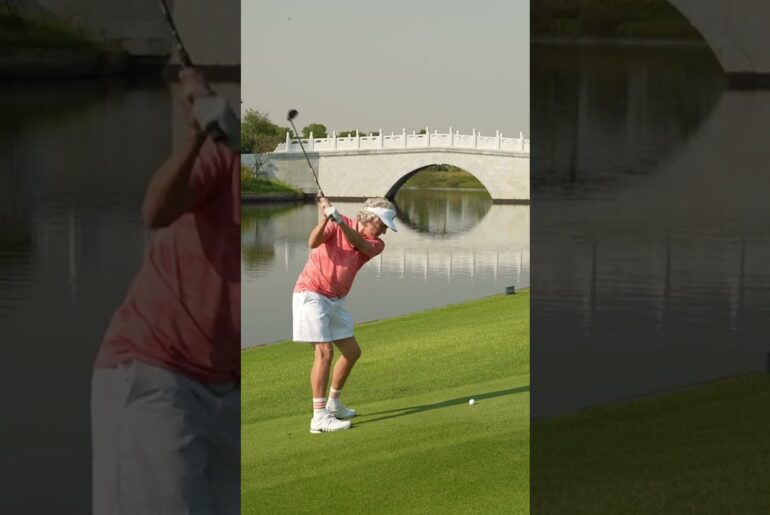 Jimmy Bullard hits outrageous shot at Robinswood! #golf